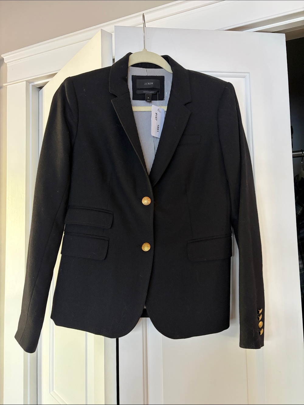 J. Crew Black classic schoolboy Blazer with Gold Buttons size 6 wool